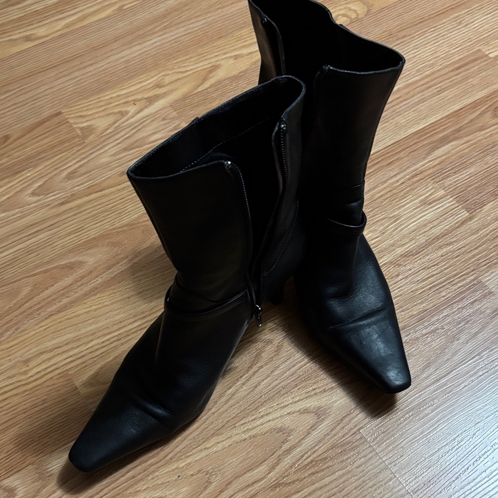 Black Women's Mid-Calf Pointed Toe Boots